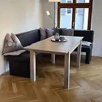 Stilvolles Altstadt-apartment In Bestlage アパート