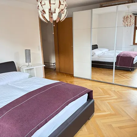 شقة Stilvolles Altstadt-apartment In Bestlage