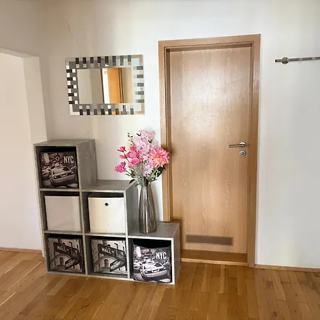 Altstadt Apartment *